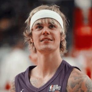 Meet your Posher, Vicky